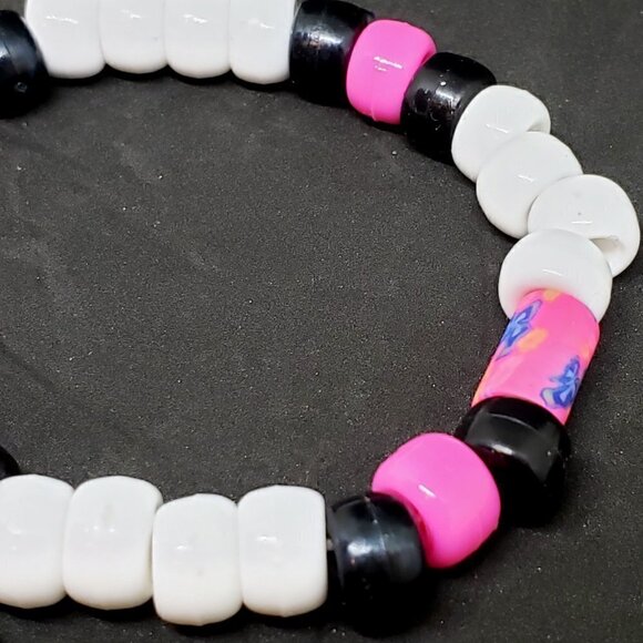 Colorful Kandi Skull Charm Bracelet - Picture 3 of 5